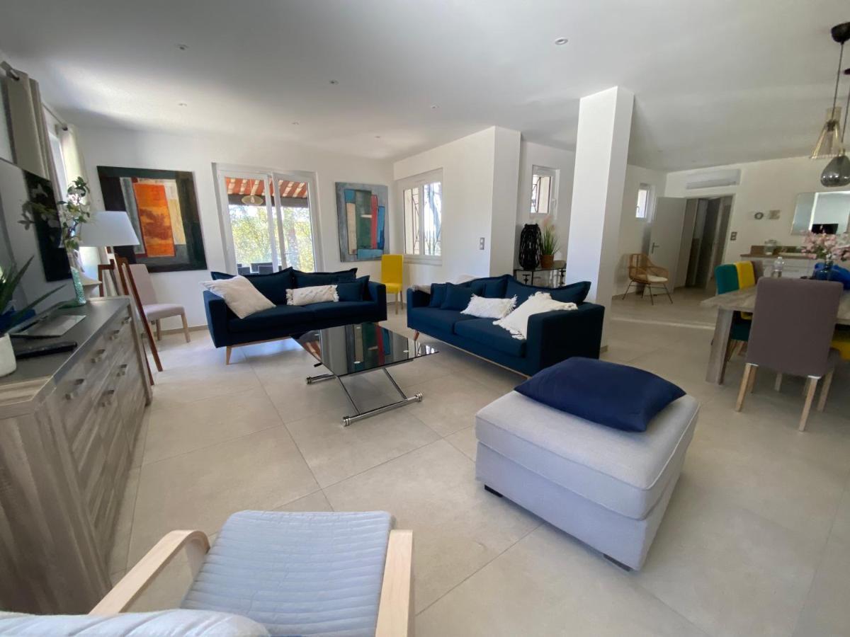 La Bastide Blanche Magnifique Villa 5 Etoiles 5 Chambres Et Piscine Privee Sur 6500 M Var لورج المظهر الخارجي الصورة
